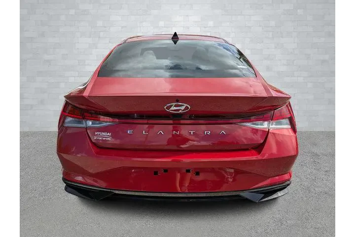 $13694 : Hyundai ELANTRA 2022 SEL 4dr image 6