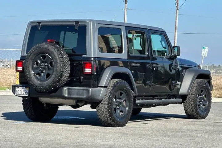 $23991 : Jeep Wrangler Unlimited 2018 image 4