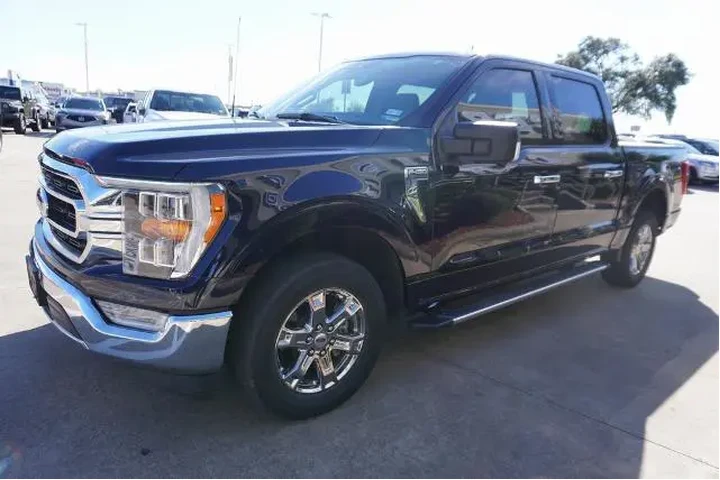 $38888 : Ford F-150 2023 4x2 XLT 4dr image 3
