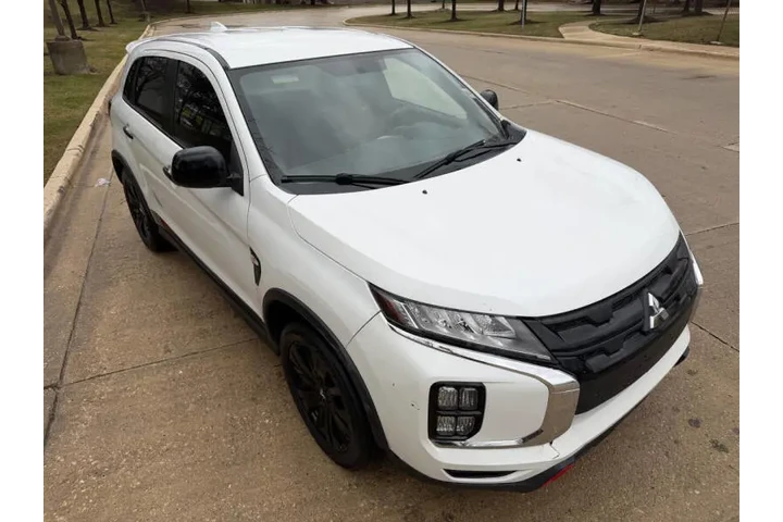 $15995 : 2020 Outlander Sport ES image 2