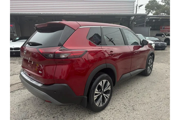 2023 Rogue SV image 4