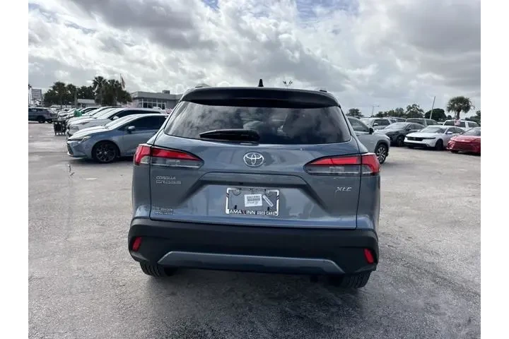 $27988 : Toyota Corolla Cross 2025 XL image 4