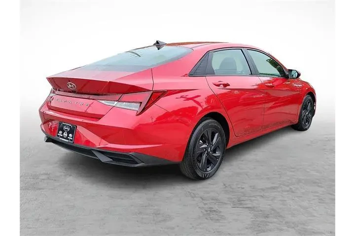 $17216 : Hyundai ELANTRA 2023 SEL 4dr image 10