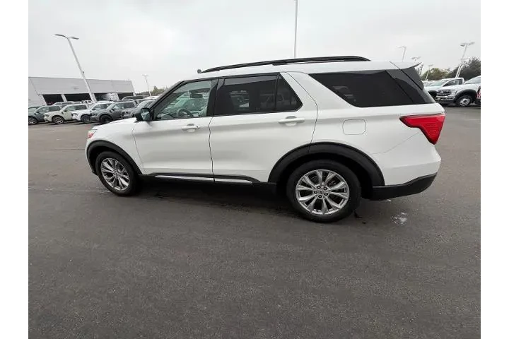 $18951 : Ford Explorer 2020 XLT 4dr S image 5