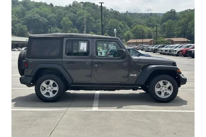 $24995 : Jeep Wrangler Unlimited 2018 image 3