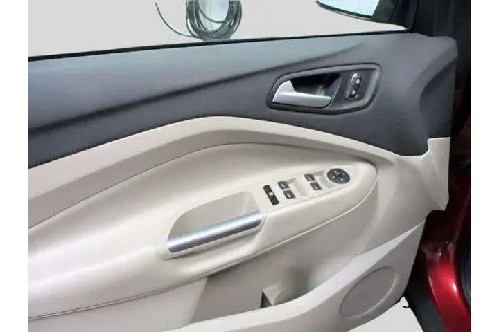 $10490 : Ford Escape 2016 AWD SE 4dr image 10