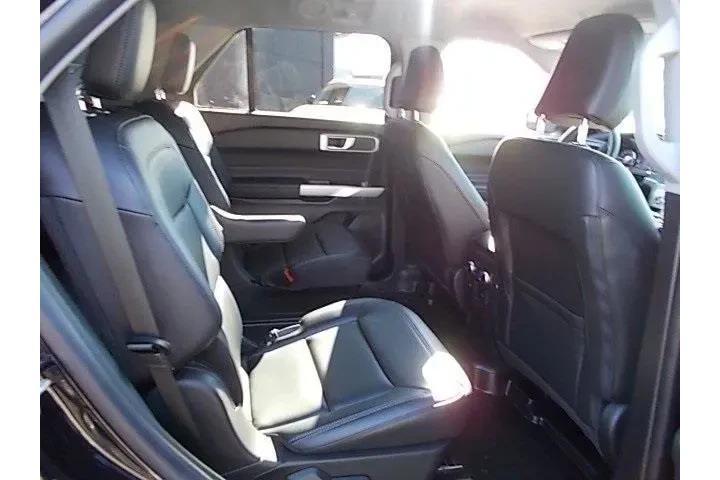 $31716 : Ford Explorer 2022 AWD XLT 4 image 5