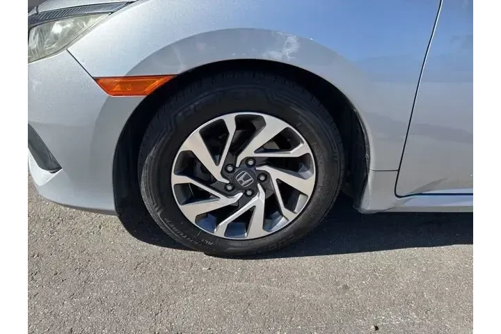 $14788 : Honda Civic 2018 EX 4dr Seda image 5