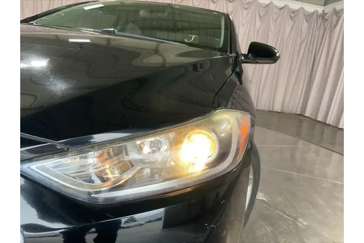 $11495 : Hyundai ELANTRA 2018 Value E image 9