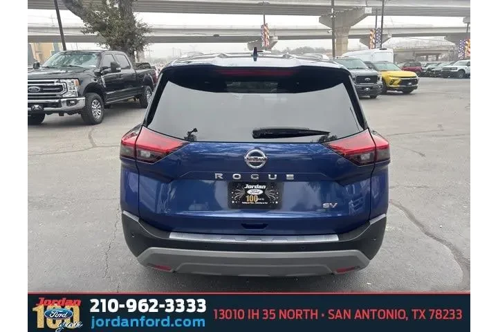 $17173 : Nissan Rogue 2021 SV 4dr Cro image 5