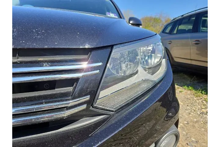 $7937 : Volkswagen Tiguan 2012 AWD S image 9