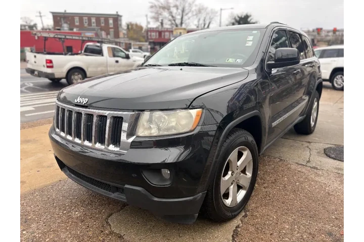 $8999 : 2011 Grand Cherokee image 3