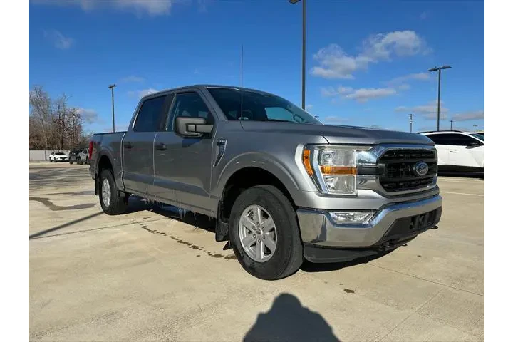 $35995 : Ford F-150 2022 4x4 XLT 4dr image 3