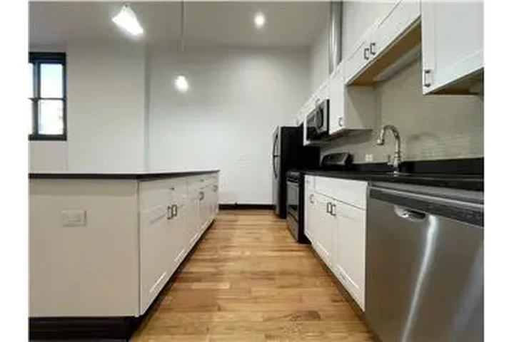 $2675 : Rental property with 2 bedro image 6