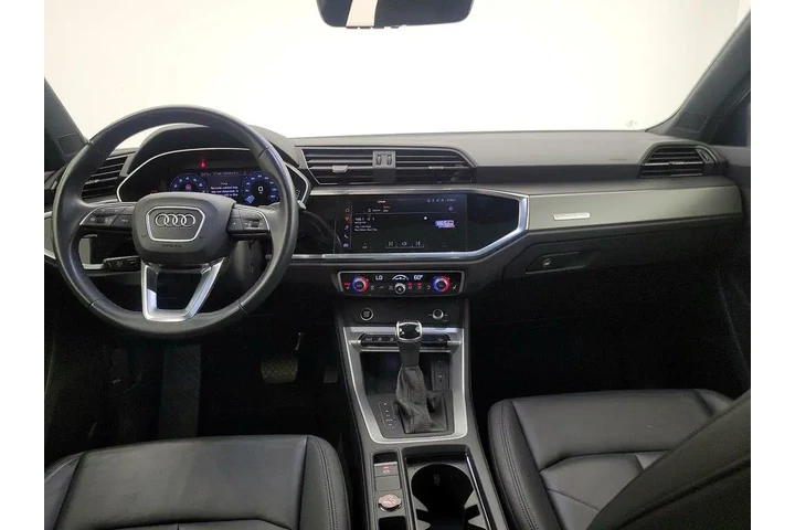 $25998 : Audi Q3 2024 AWD quattro S l image 9