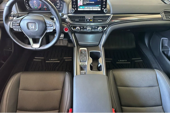 $28000 : Honda Accord 2022 Sport 4dr image 9