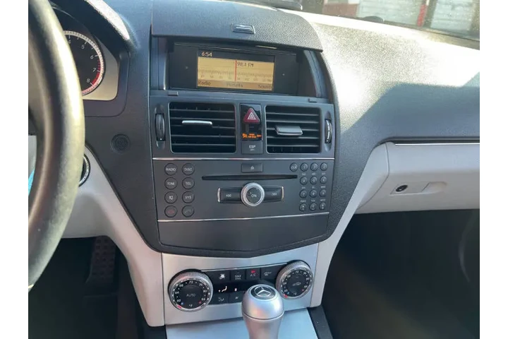 $9995 : 2009 Mercedes-Benz C-Class C image 7