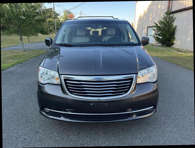 $8700 : 2015 CHRYSLER TOWN & COUNTRY2 image 8