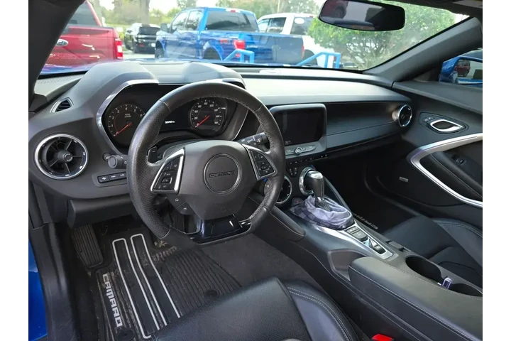 $27758 : Chevrolet Camaro 2018 LT 2dr image 6