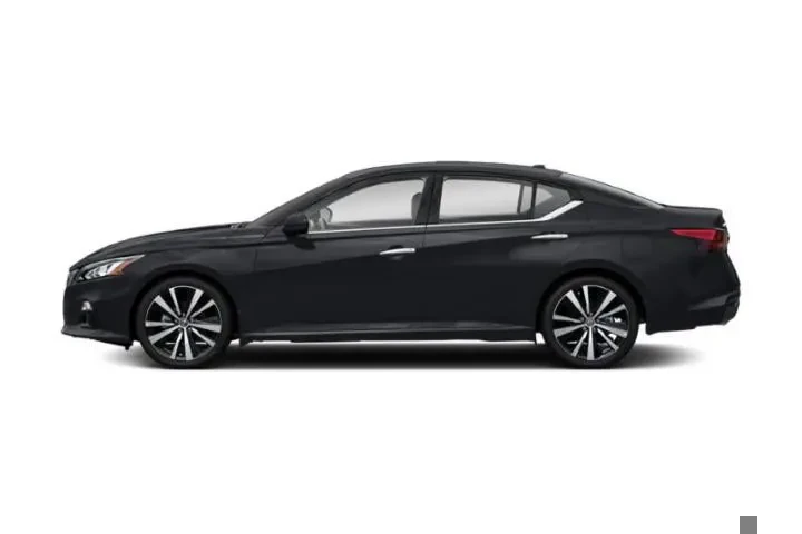 $16787 : Nissan Altima 2020 2.0 Plati image 2