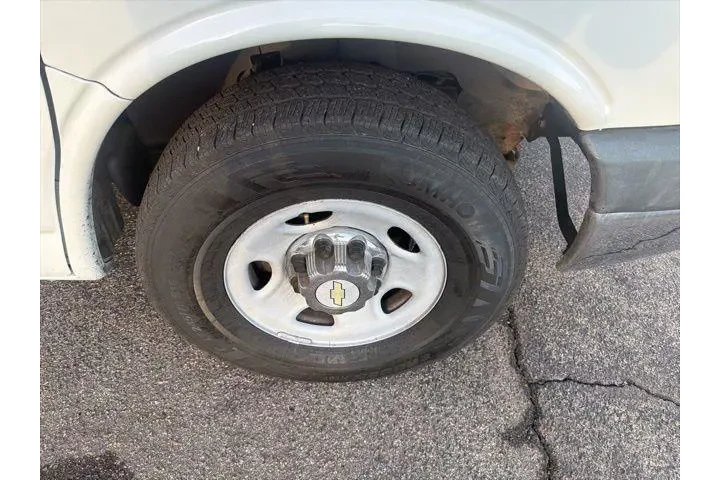 $18799 : Chevrolet Express 2012 LT 35 image 8