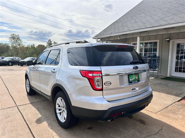 $11995 : 2015 Explorer image 7