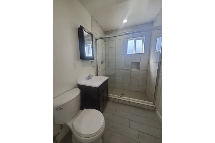 $3500 : 4 rec en Huntington Park image 6