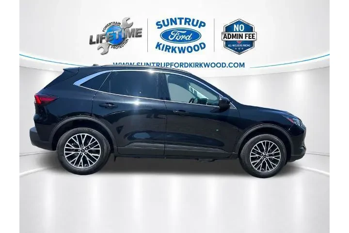 $27447 : Ford Escape Plug-In Hybrid 2 image 8