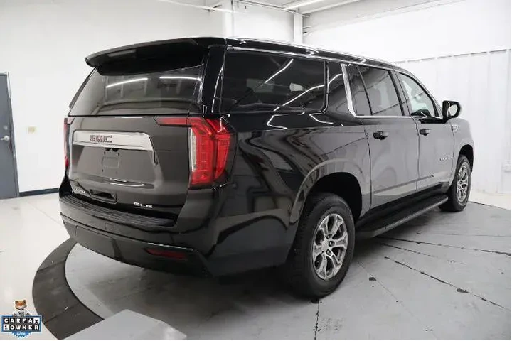 $39999 : GMC Yukon XL 2022 4x4 SLE 4d image 2
