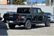 $32995 : Jeep Gladiator 2020 4x4 Over thumbnail