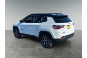 $31189 : Jeep Compass 2025 4x4 Limite thumbnail