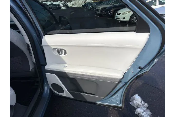 $24495 : Hyundai IONIQ 5 2023 AWD SEL image 9