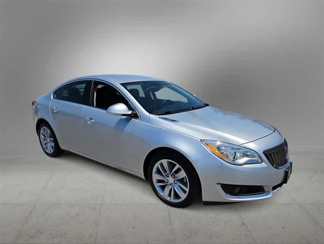 $11998 : Pre-Owned 2016 Buick Regal image 2