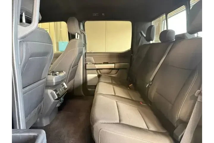 $34981 : Ford F-150 2022 4x4 XLT 4dr image 4