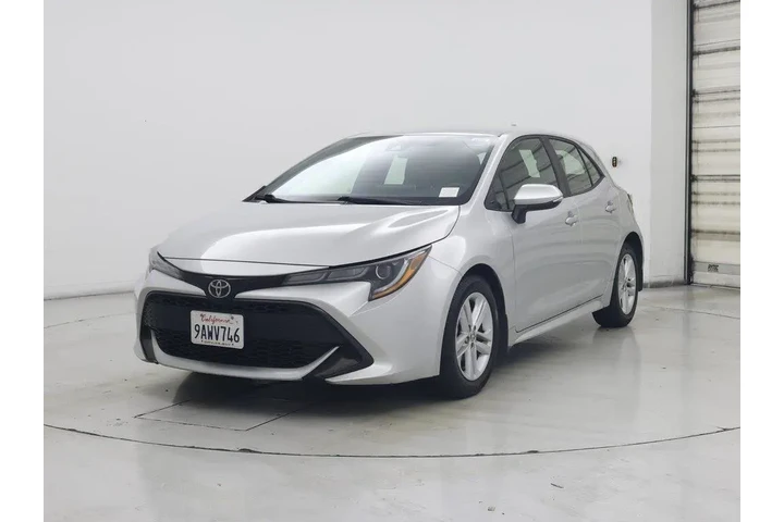 $21998 : Toyota Corolla Hatchback 202 image 4