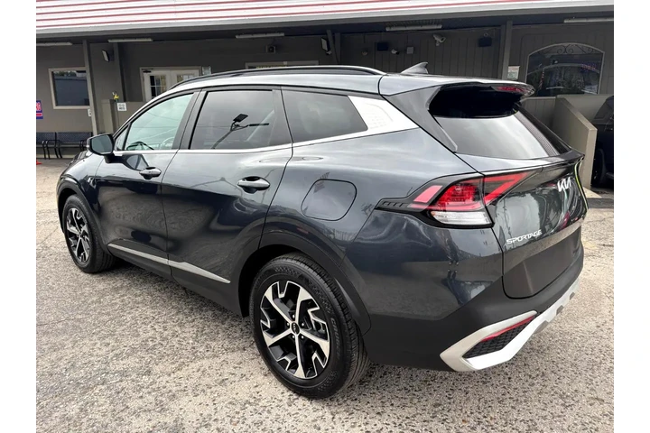 2025 Sportage EX image 5