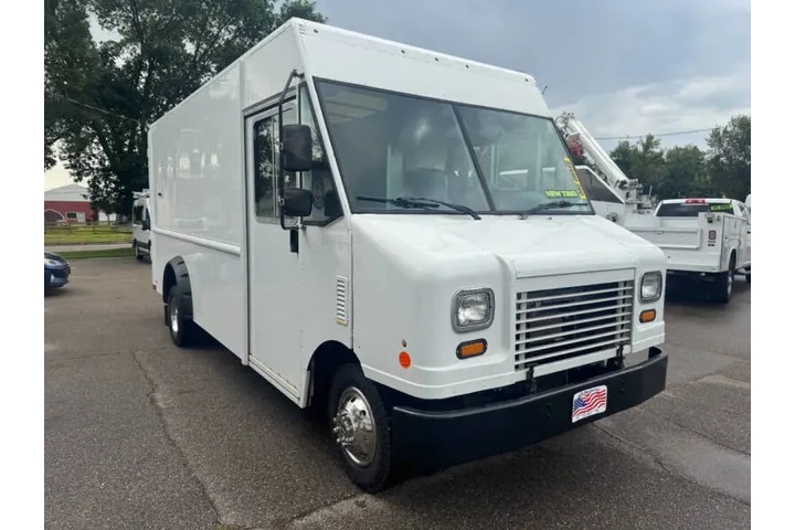 $23990 : 2013 E-Series E-350 SD image 5
