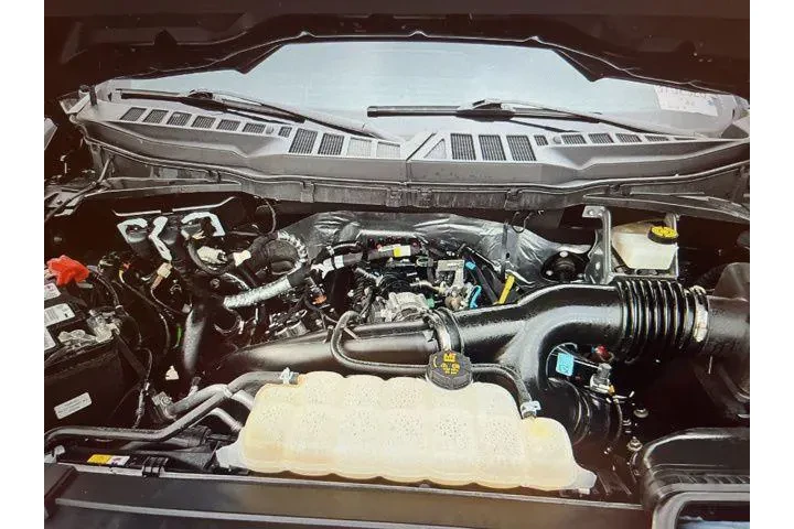 $39899 : Ford F-150 2023 4x4 XLT 4dr image 6