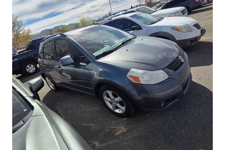 $3777 : 2009 SX4 Crossover image 3