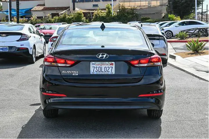 $9900 : Hyundai ELANTRA 2017 SE 4dr image 6