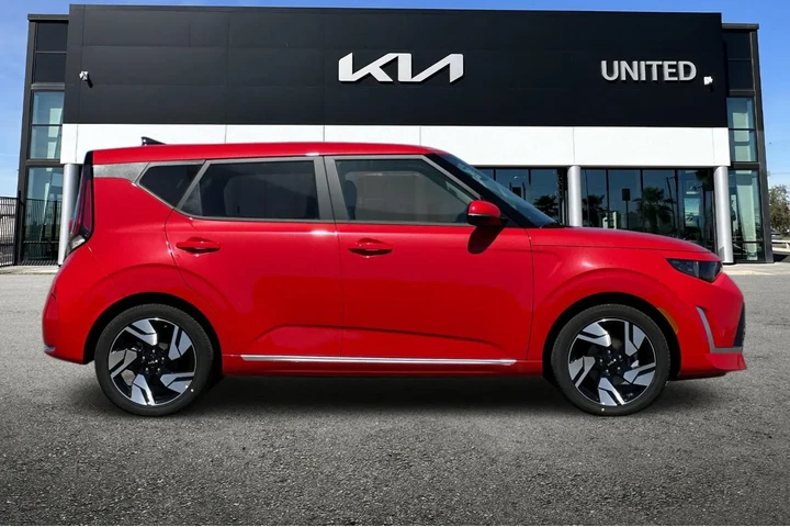 $25735 : New 2025 Soul GT-Line image 2