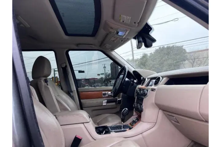 $11995 : 2010 Land Rover LR4 image 8