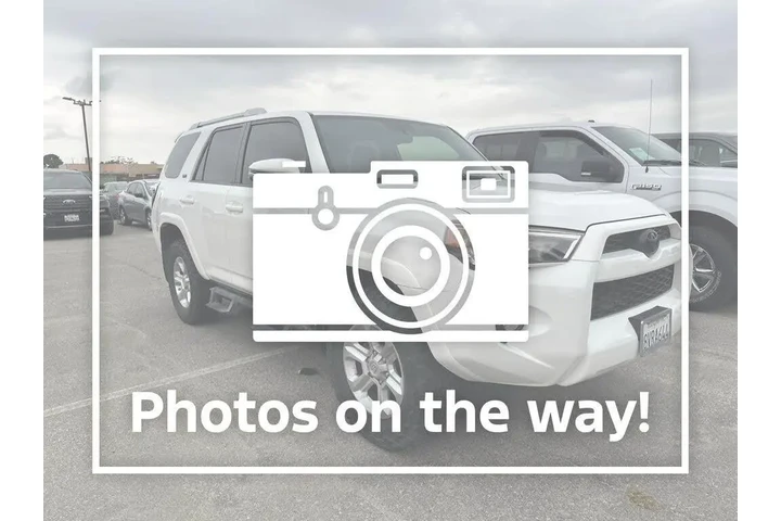 $28905 : Toyota 4Runner 2018 4x4 SR5 image 1