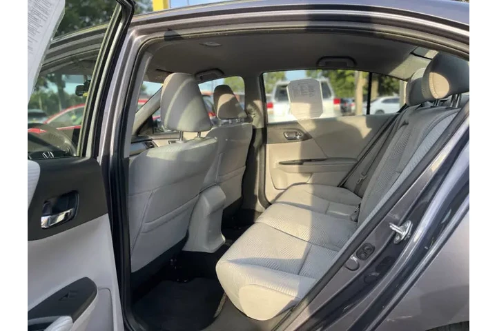 2015 Accord LX image 4