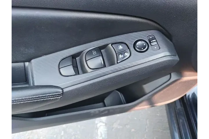 $16496 : Nissan Altima 2022 2.5 SV 4d image 7