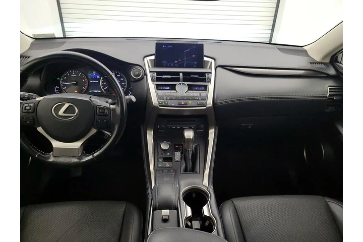 $23998 : Lexus NX 200t 2017 4dr Cross image 9