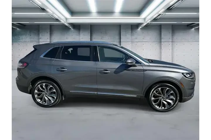 $34995 : Lincoln Nautilus 2022 AWD Re image 3