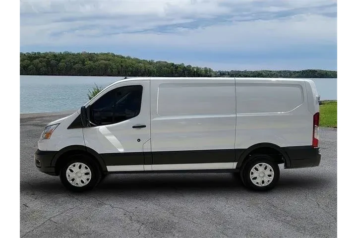 $28900 : Ford Transit 2021 250 3dr SW image 4