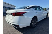 $18094 : Nissan Altima 2023 2.5 SV 4d thumbnail