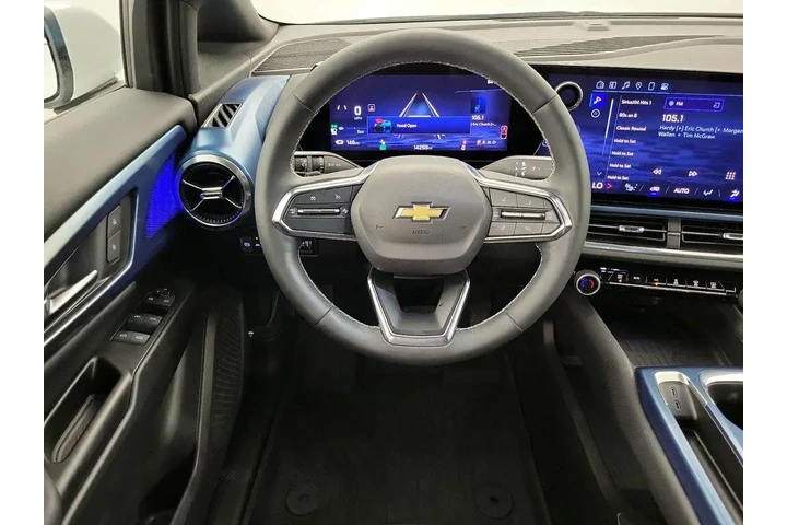 $25998 : Chevrolet Equinox EV 2024 LT image 10